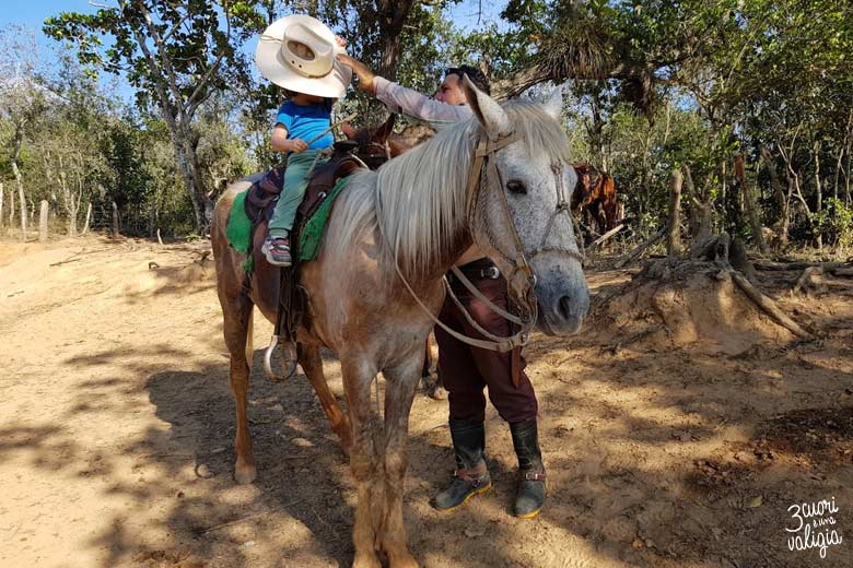 Cuba - Valle Viñales, gita a cavallo